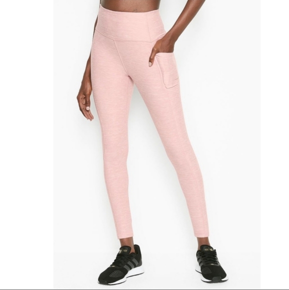 Victoria's Secret Pants - NWOT Victoria's Secret Essential Pocket Leggings